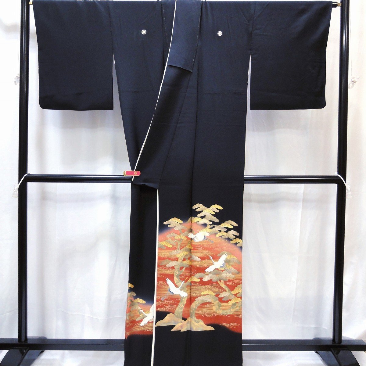 着物・黒留袖・松・鶴・落款入・正絹・No.200701-0084・佐川急便80