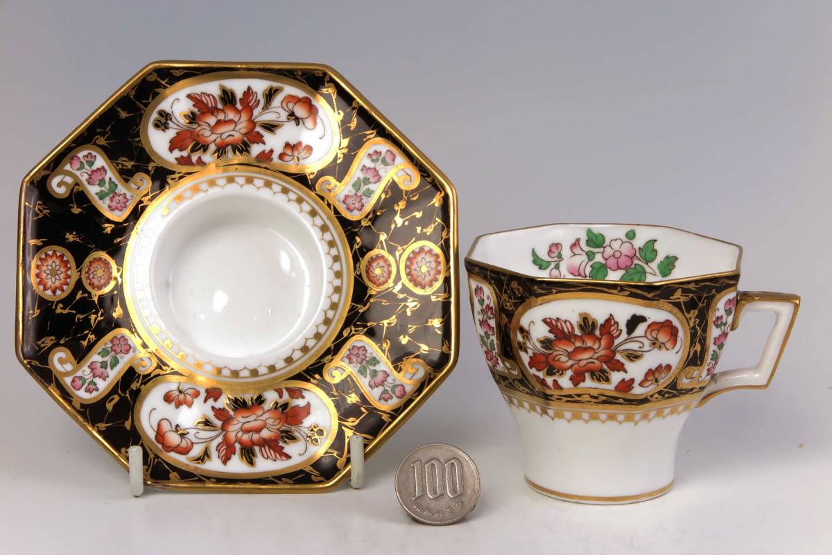 ウェジウッド　　　豪華金彩Old Cup&Saucer　　= Y1123　SS = 　(1級品)　博物館級の貴重品