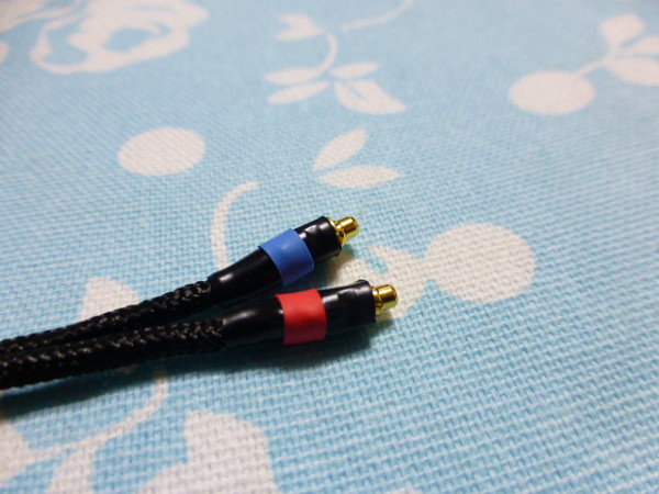 MMCX ケーブル MOGAMI 2944 3.5mm3極 ステレオミニ SHURE UE900 FX850 Westone Campfire Audio iPhone iPod スマホ 等にも_サンプル：ストレート仕上げ