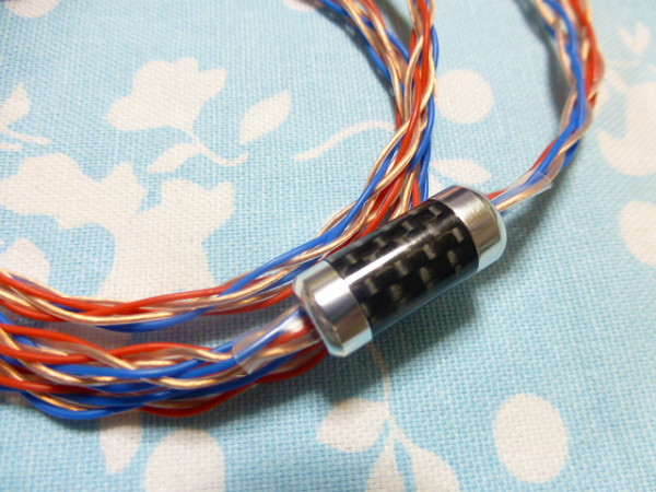 切込み入り MMCX クリアカバー MOGAMI 2799 八芯 ブレイド編み 4 切込み入り MMCX クリアカバー MOGAMI 2799 八芯 ブレイド編み 4