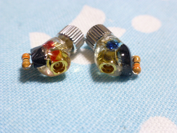 JH Audio 4ピン コネクタ - MMCX 変換 コネクタ アダプタ JH Audio 4ピン コネクタ - MMCX 変換 コネクタ アダプタ