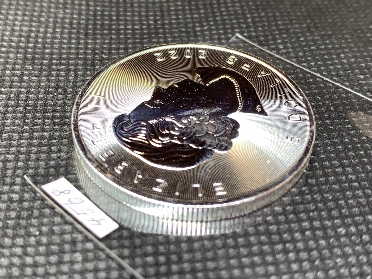 31.1グラム 2022年 (新品) カナダ「メイプルリーフ」純銀 1オンス 銀貨の画像6