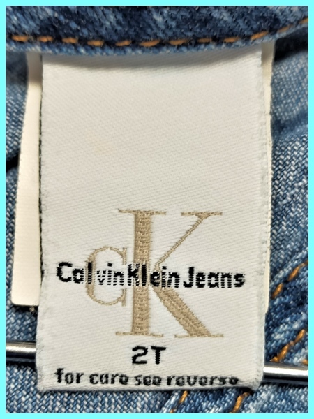 即決! 良品(記名なし)! USA製 Calvin Klein Jeans カルバンクライン ショートオール キッズサイズ2T_ブランドラベル