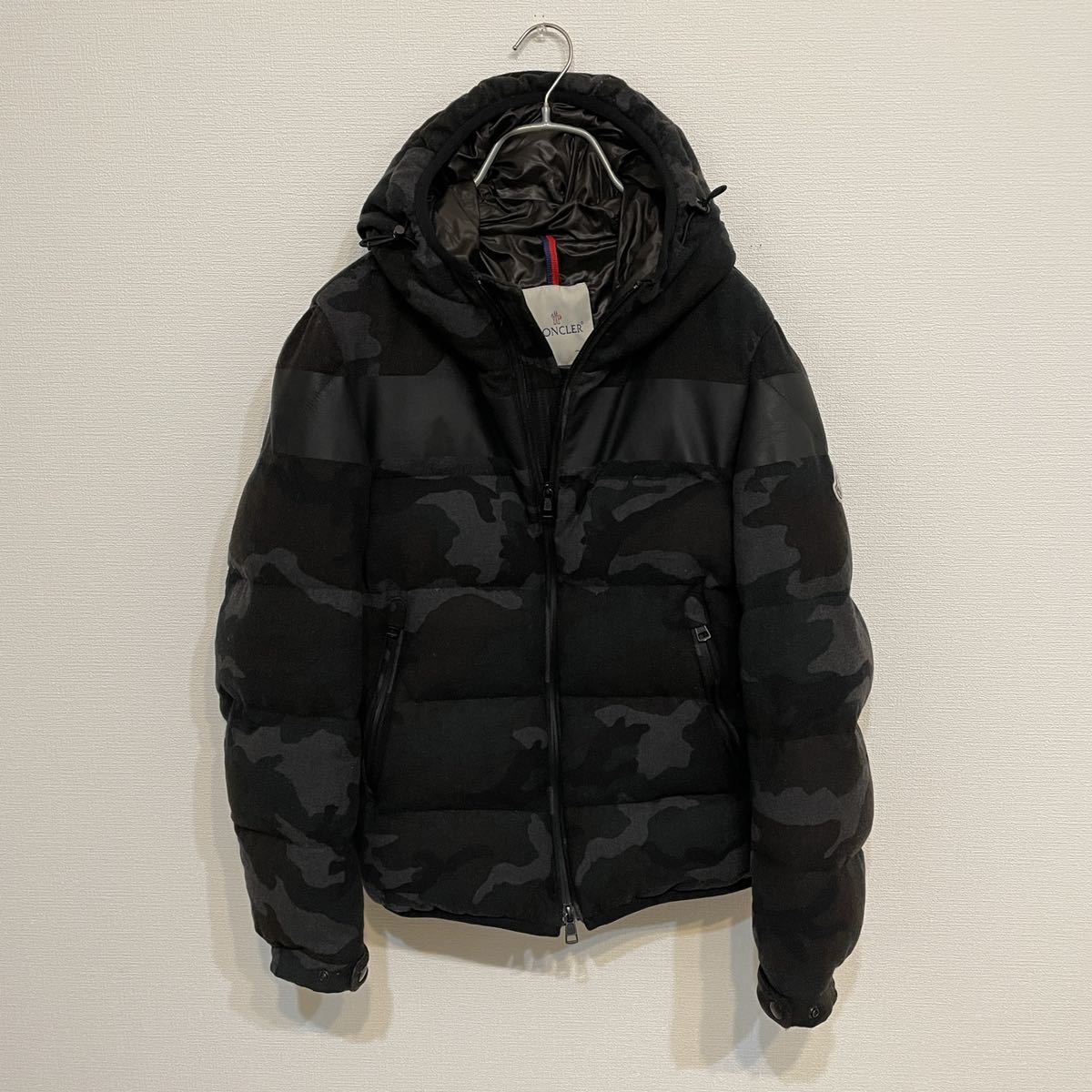 1円 美品】MONCLER カシミヤ ダウンジャケット メンズ カモフラ柄