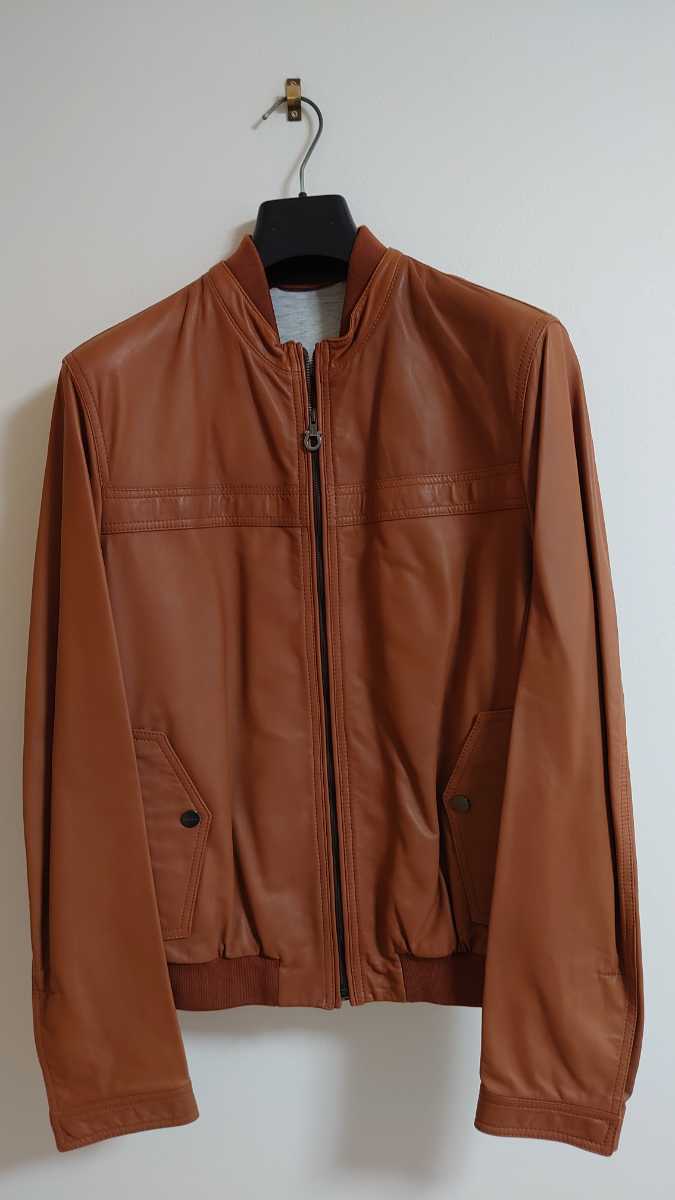 人気カラーの Ferragamo Salvatore レザージャケット サルヴァトーレ