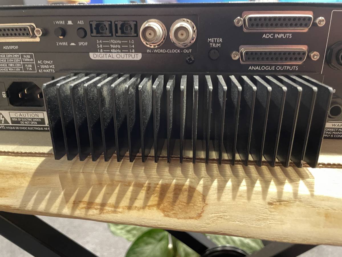 最終値下げ FOCUSRITE ( フォーカスライト ) / ISA 828 初期型 最終値下げ FOCUSRITE ( フォーカスライト ) / ISA 828 初期型
