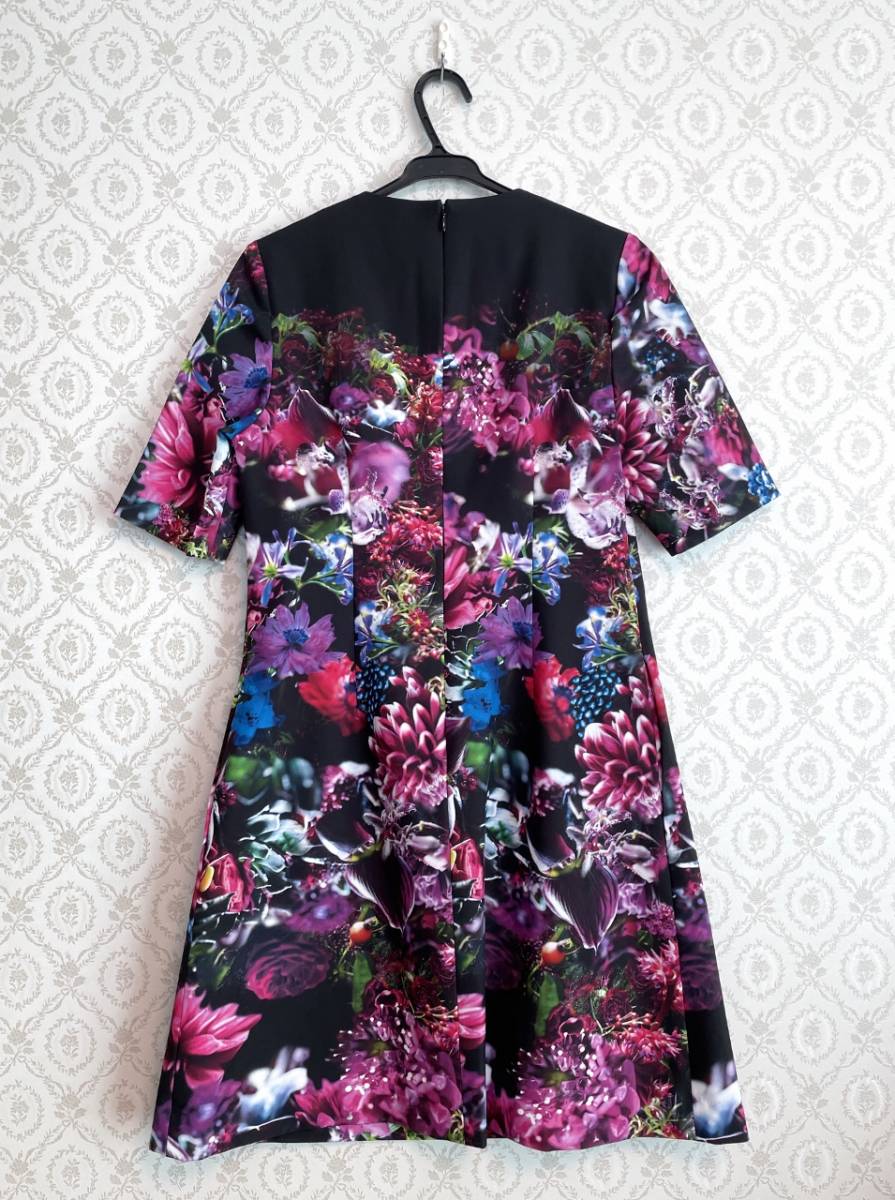 定価 約7 新品タグ付き 蜷川実花 MIKA NINAGAWA 花柄コート-