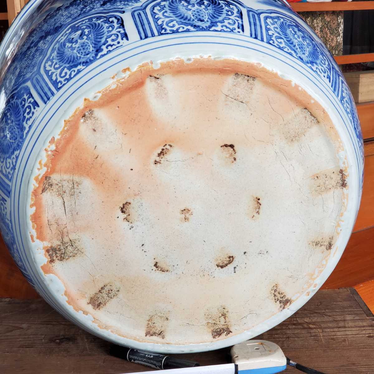 直径55cm 特大上手 陶磁器 伊万里 有田焼 山水絵 唐草鳳凰紋 火鉢