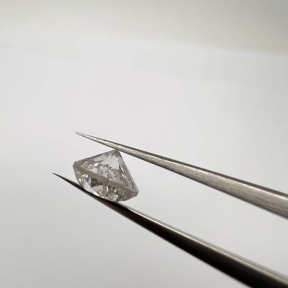 ダイヤモンド 0.866ct I I-1 FAIR ルース 中央宝石研究所 ソーティング