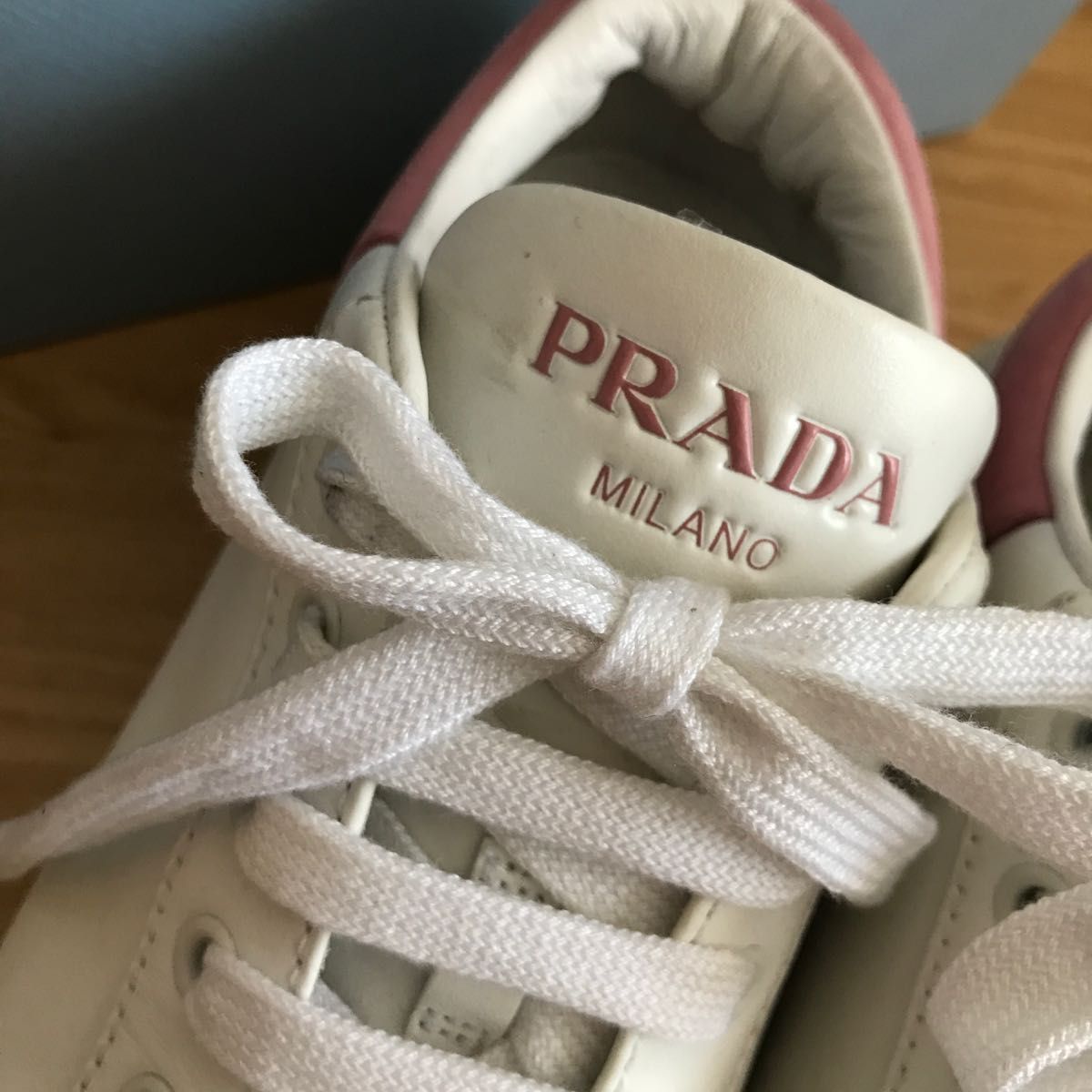 美品　PRADA プラダ　レザー　スニーカー　ピンク　37 23.5㎝