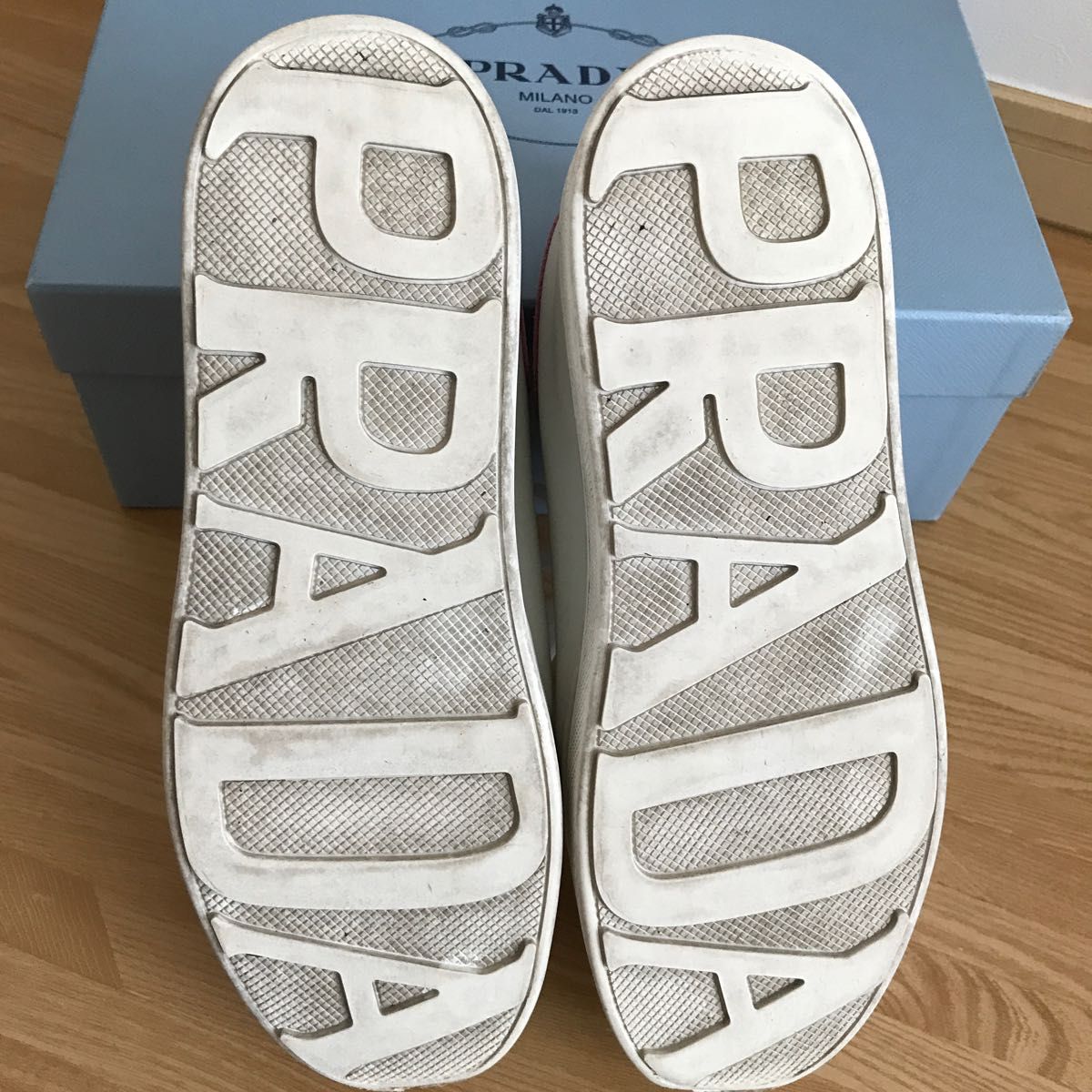 美品　PRADA プラダ　レザー　スニーカー　ピンク　37 23.5㎝