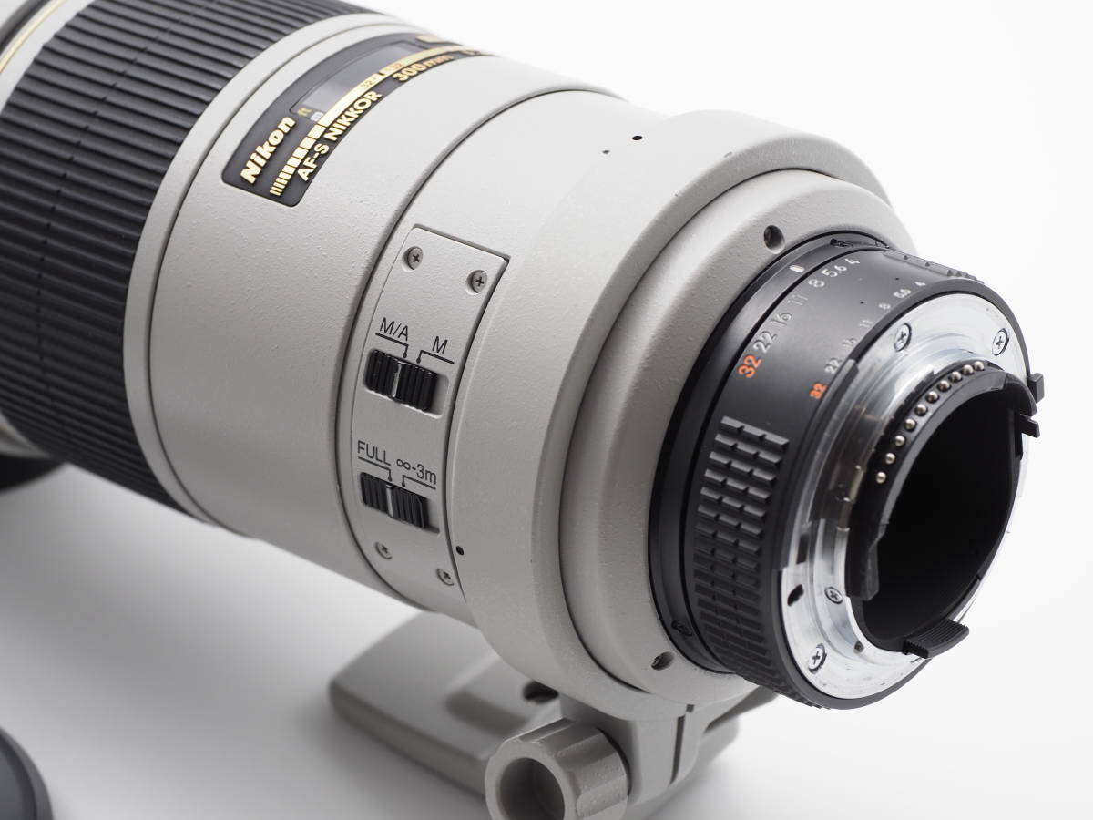 国内正規品 Nikon 単焦点レンズ Ai AF-S Nikkor 300mm f/4D IF-ED
