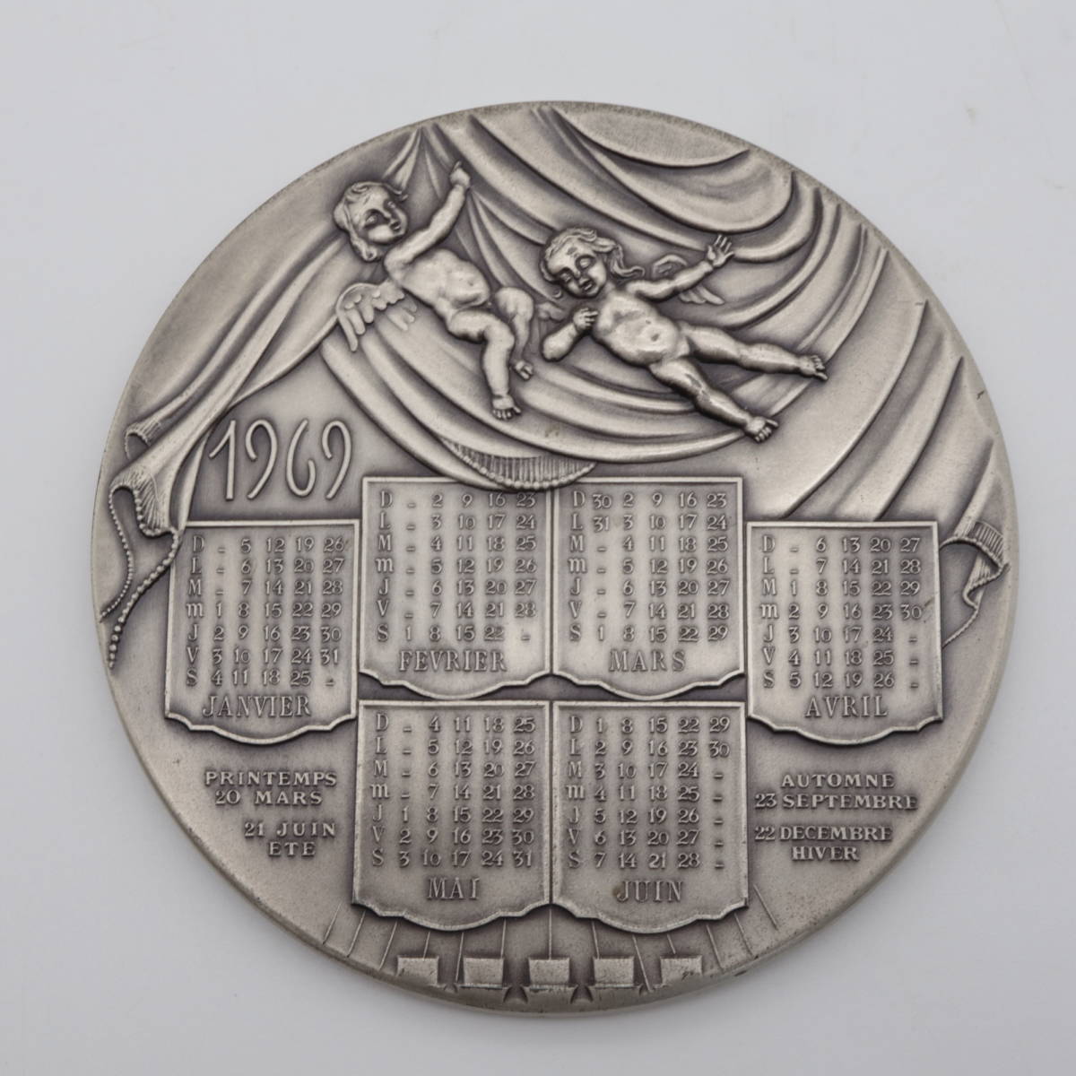 ◇◇銀製 大型メダル 398g 直径約9.6cm 1969年カレンダー 