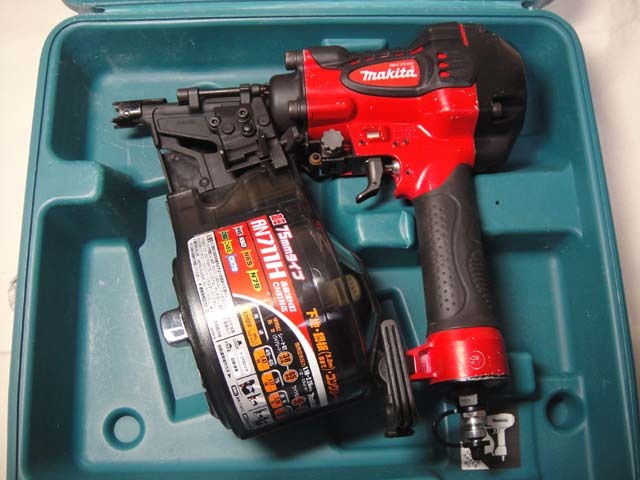 最安価格 マキタ高圧釘打機AN711H - www.uspsiena.it