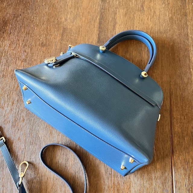 【美品】FURLA フルラ バッグ パイパー ショルダーバッグ ハンドバッグ バッグ かばん 2WAY レザー ブルー_画像2