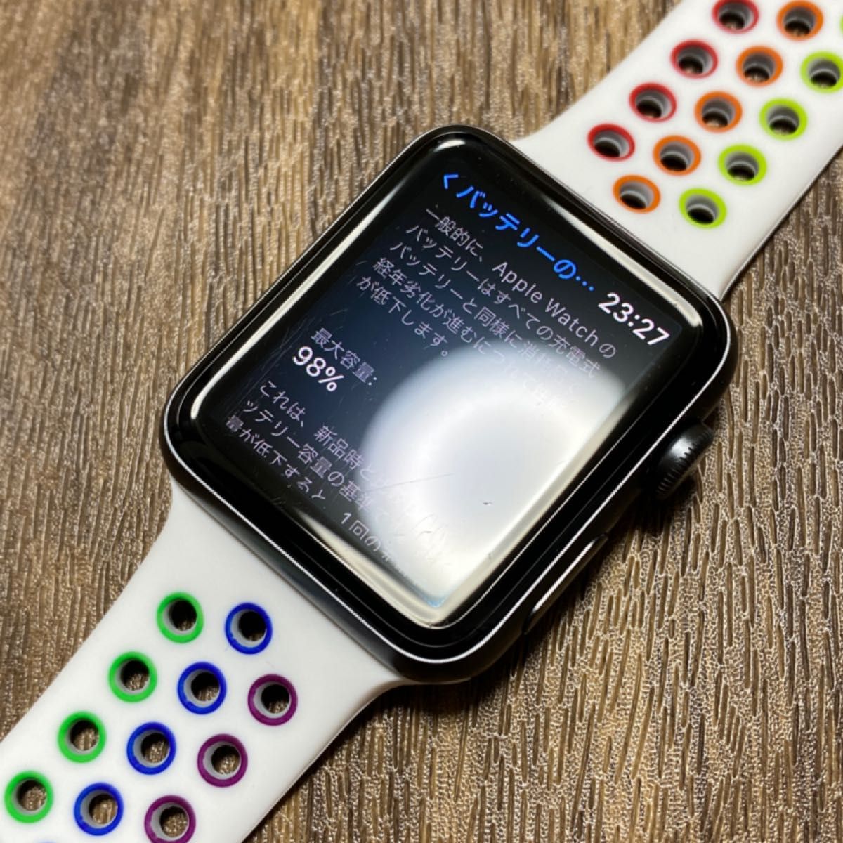 98％ 【美品】Apple watch series3 42mm NIKEモデル GPS ★付属品新品★ アップル ウォッチ