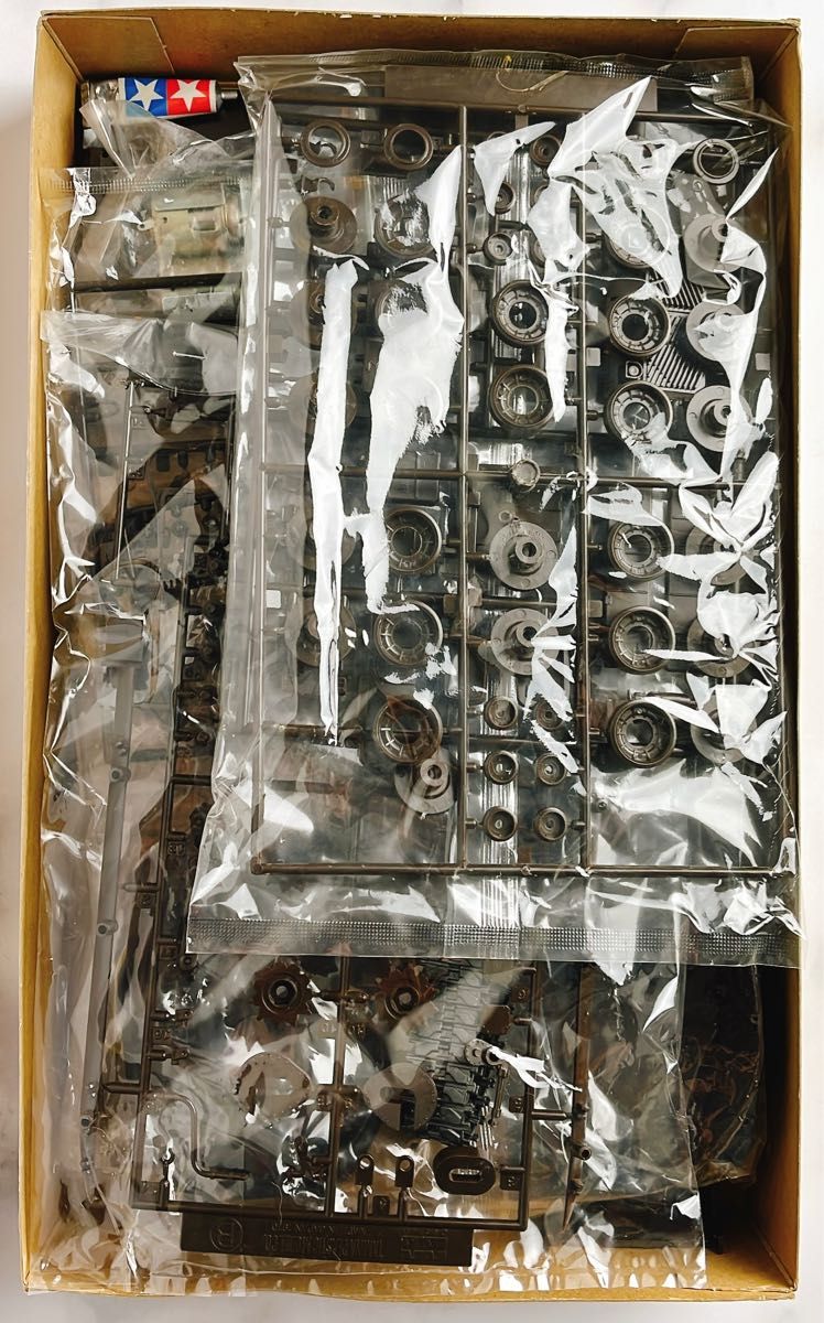 廃版品 タミヤ アメリカ陸軍シャイアン中戦車 M60A1 1/35 激レア 廃版品 タミヤ アメリカ陸軍シャイアン中戦車 M60A1 1/35 激レア