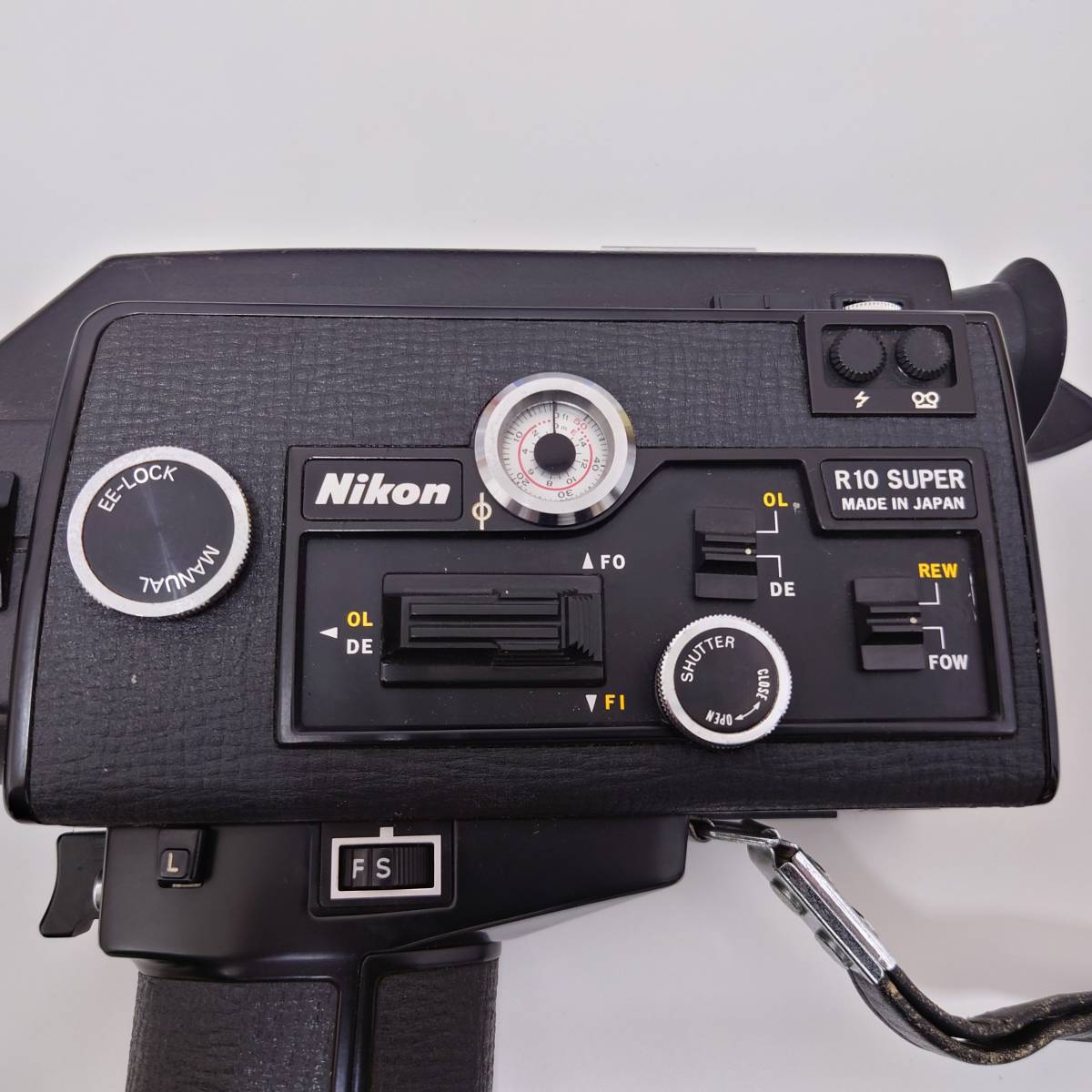 Nikon R10 SUPER ZOOM ニコン 8mmフィルムカメラ カタログ 説明書付(8 