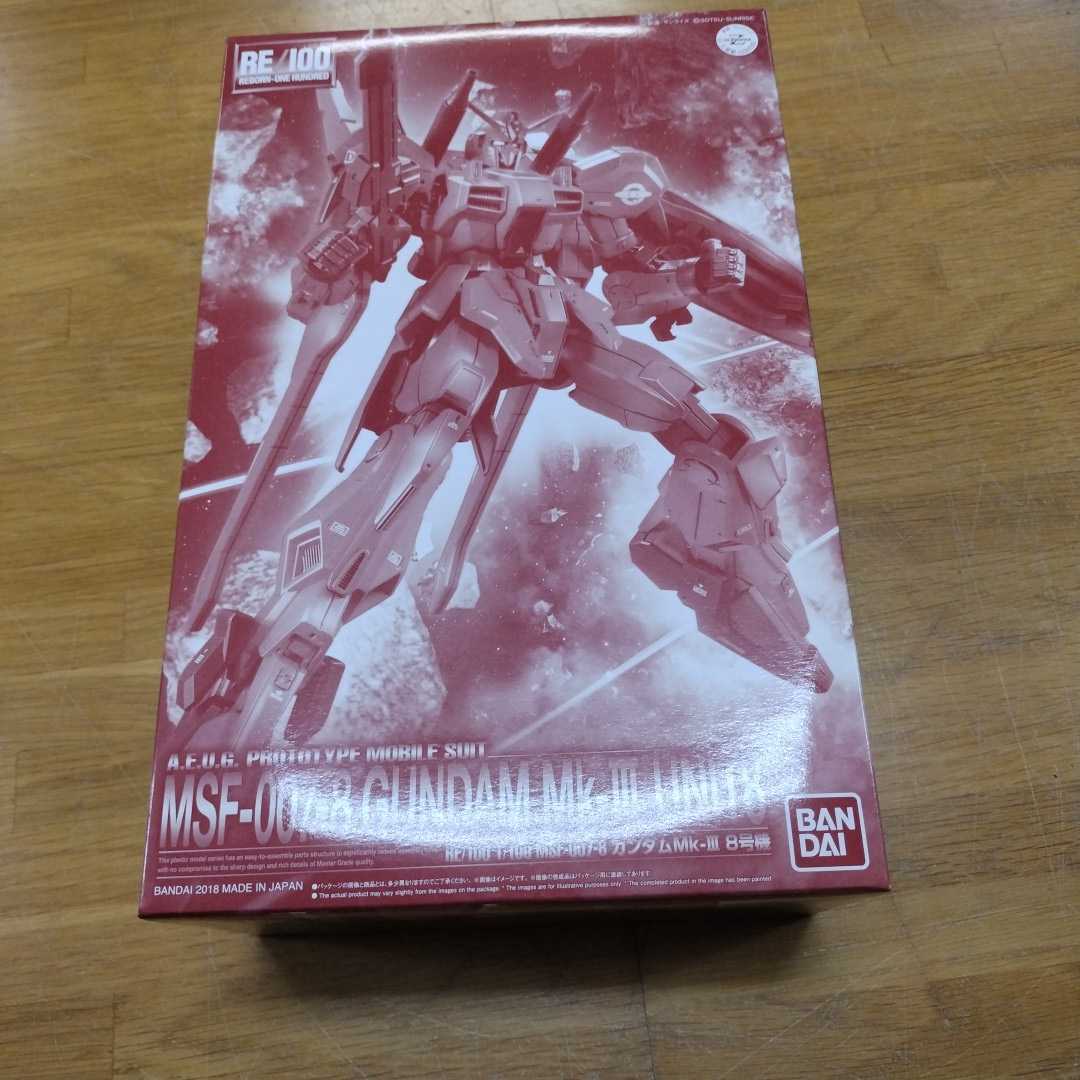  プレミアムバンダイ RE/100 1/100 機動戦士Zガンダム ガンダムMk-III 8号機 シャア専用　ガンプラ　未組立　エゥーゴ　ティターンズ_画像1