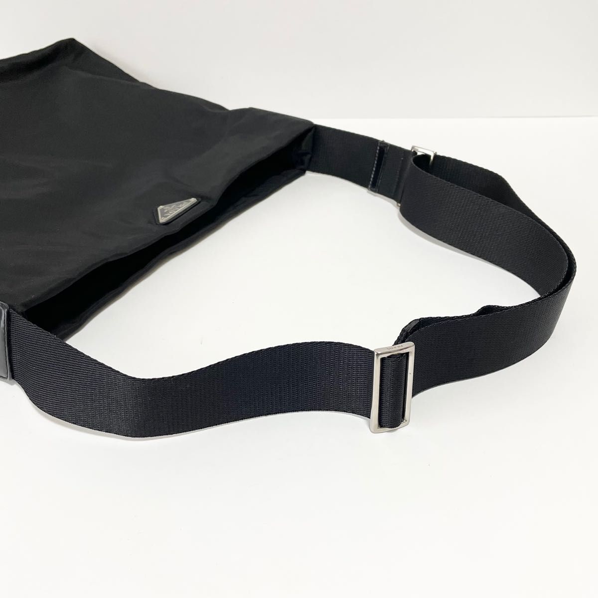 美品 男女兼用】PRADA プラダ ショルダー バッグ メッセンジャー 美品 男女兼用】PRADA プラダ ショルダー バッグ メッセンジャー