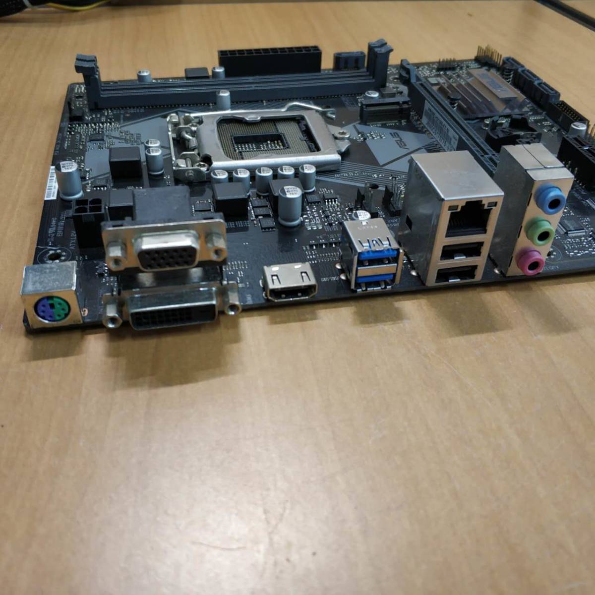 ASUS　PRIME H310M-AT/M-ATXマザーボード/(LGA1151)INTEL第8,9世代CPU対応/PCパーツ 自作PC DIY 修理材料★通電,BIOS立ち上がり確認済み_画像8