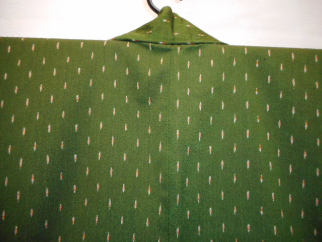 着物　⑦　きれいな緑色小柄　小紋　女物　中古品　