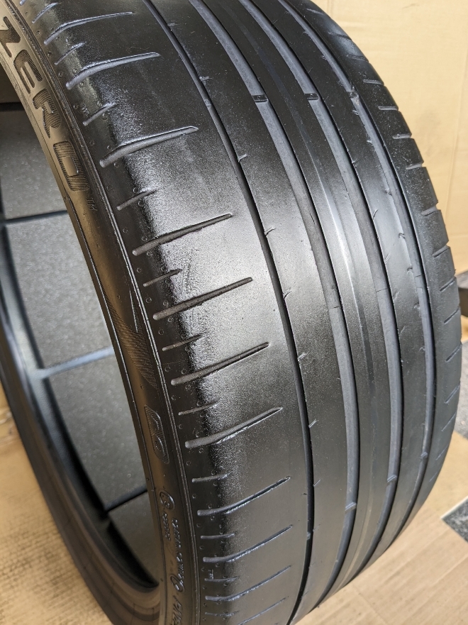 即決◆255/35R21 1本 ピレリ Pゼロ 中古タイヤ 255/35ZR21_画像4