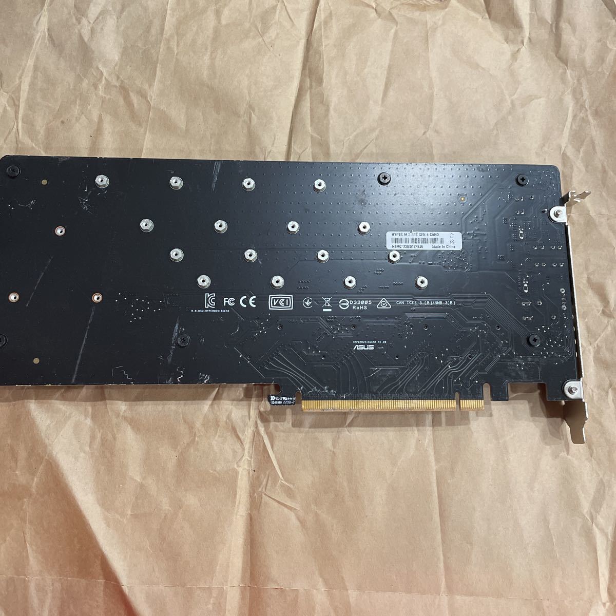 中古 M.2 SSD 増設ボード ASUS HYPER M.2 X16 GEN 4 CARD 現状品 x0195の画像4