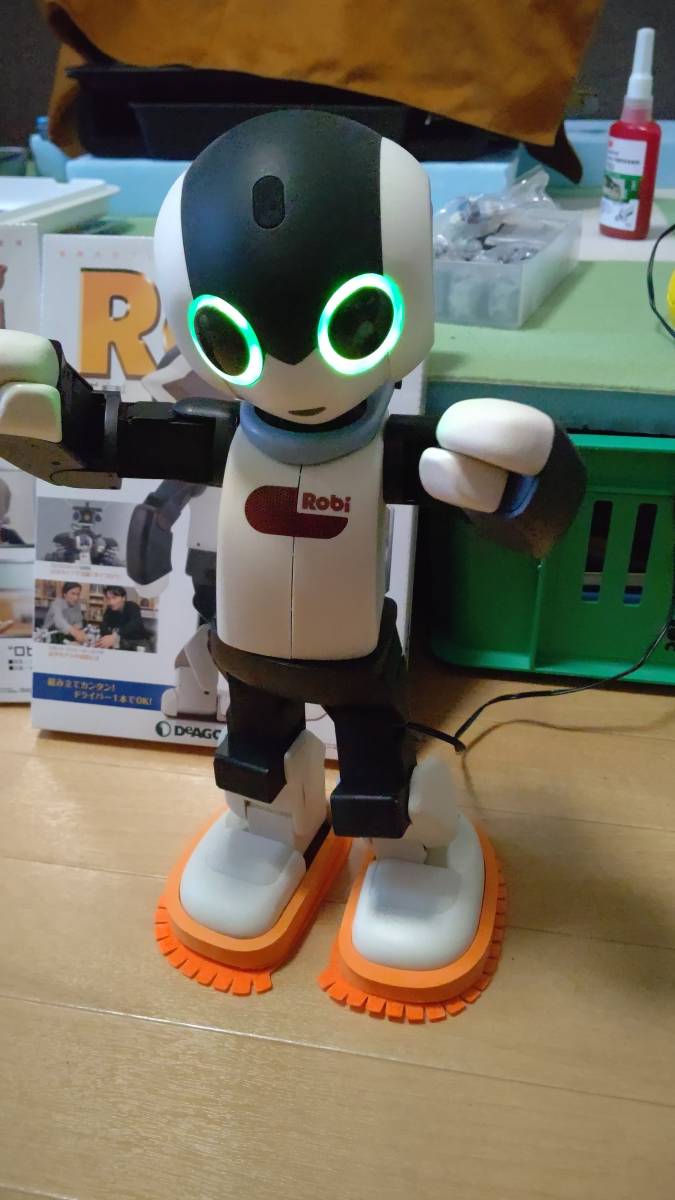 ヤフオク! - Robi ロビ 再刊行版 完成品 おまけ多数 予備サーボあ...