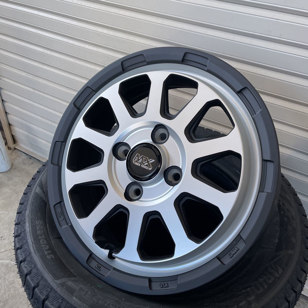 新品スタッドレス◆155/65R14◆ブリヂストンVRX3◆タント ワゴンR NBOX スペーシアスペーシア マッドクロスレンジャー　シルバー_画像4