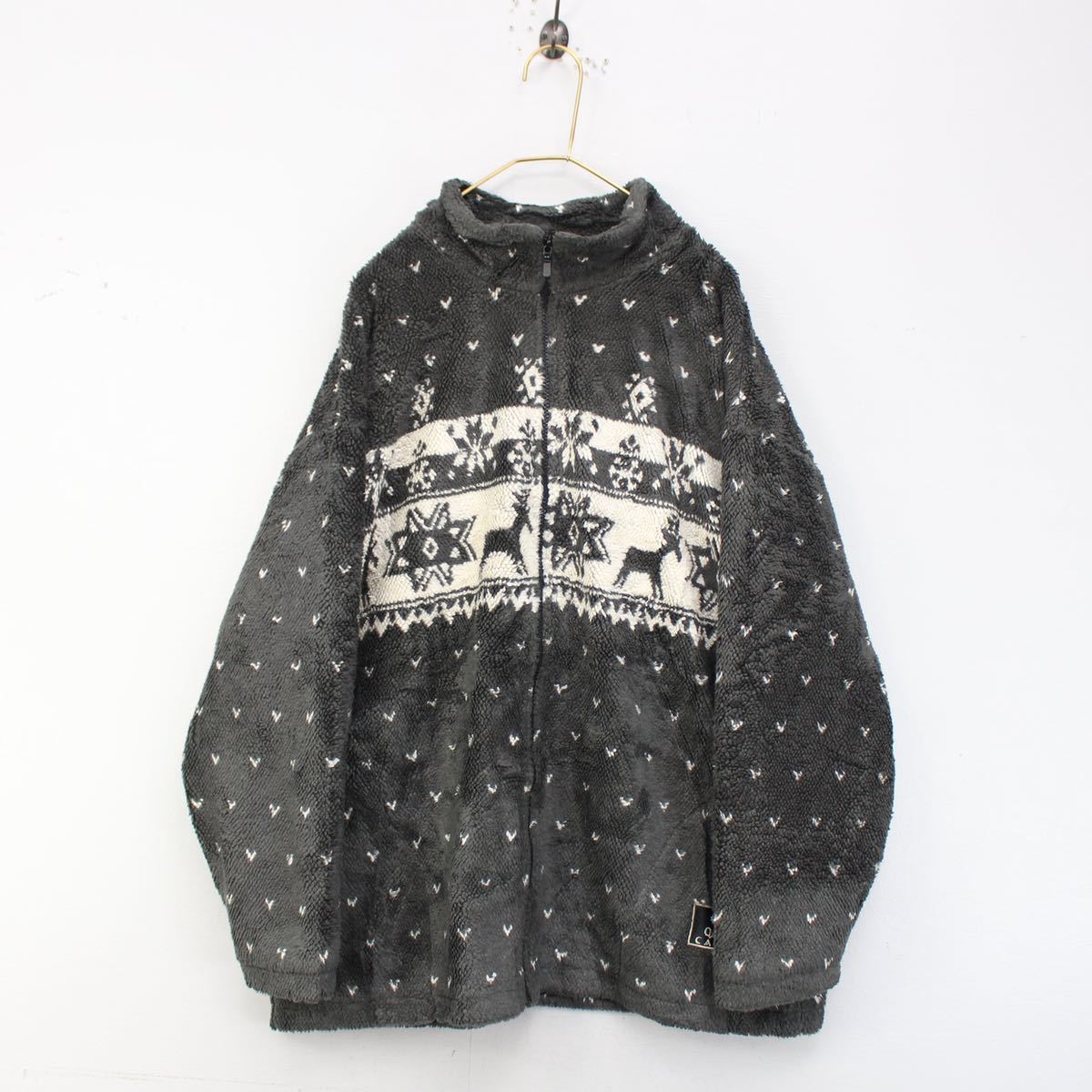 USA VINTAGE ATTRACTION REINDEER DESIGN FLEECE ZIP UP JACKET USA VINTAGE ATTRACTION REINDEER DESIGN FLEECE ZIP UP JACKET