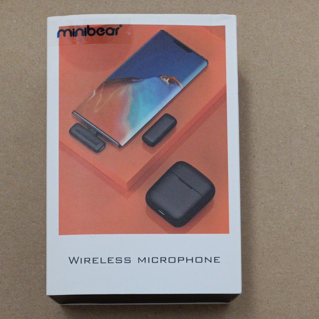 贅沢屋の iPhone対応 ワイヤレスラベリアマイク 300mAh充電ケース付き