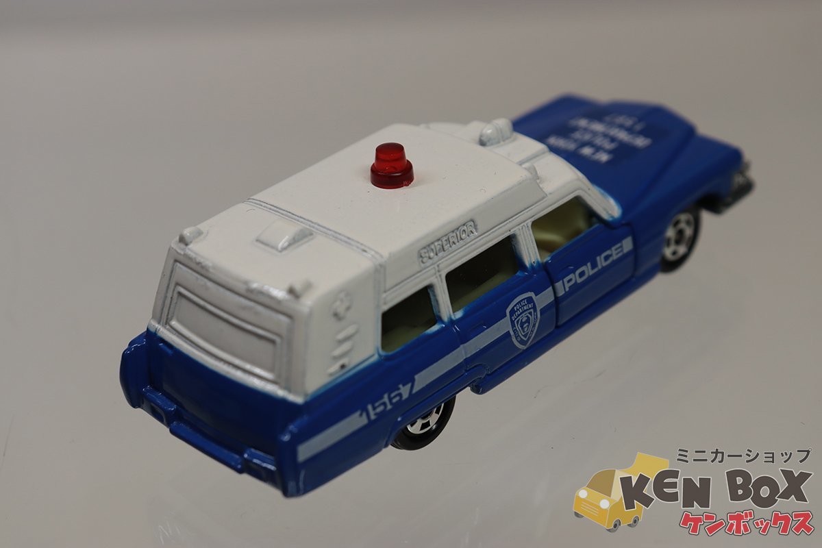 トミカ F60-1-7 キャデラック 救急車 I/PBL/「NEW YORK POLICE 