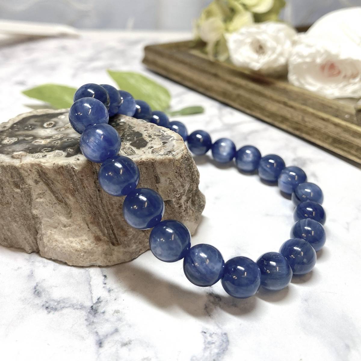 【E4441】カイヤナイト＊8㎜＊シラー＊ブレスレット＊Kyanite＊bracelet