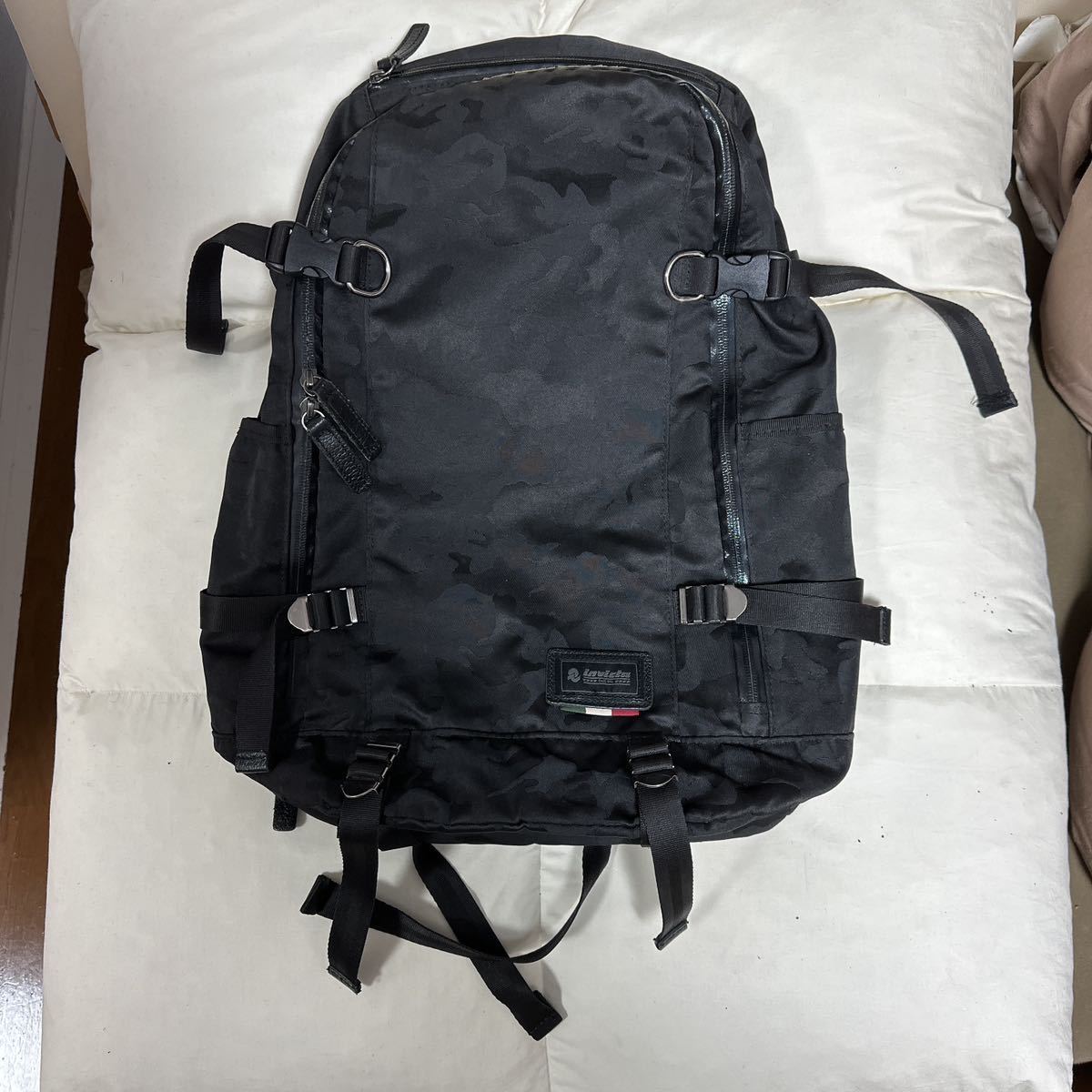 印象のデザイン B2 Backpackクロ系迷彩全て止水ファスナー リュック