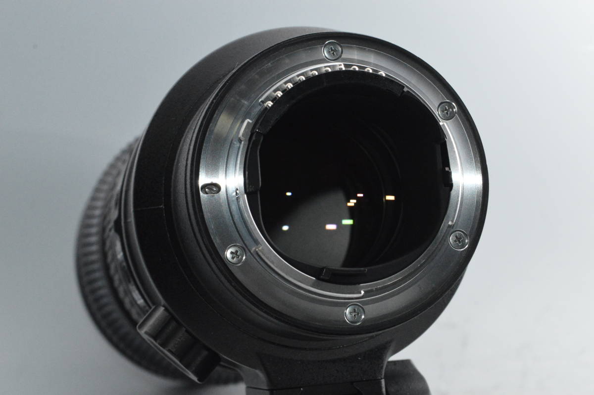 #8920【外観美品】 Nikon AF-S VR Zoom Nikkor ED 70-200mm F2.8G (IF) ブラック_画像3