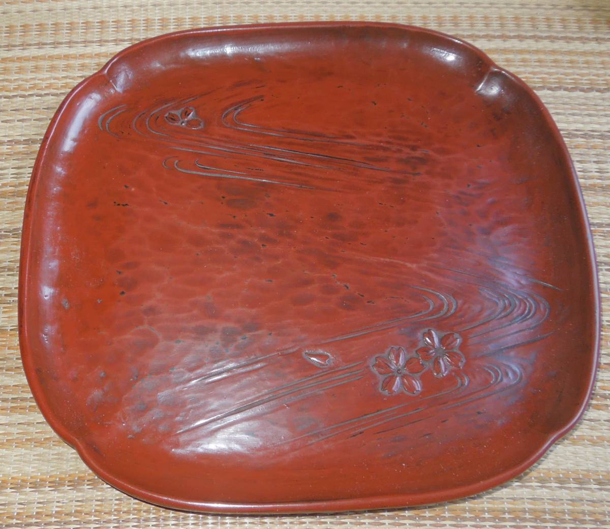 鎌倉彫　博古堂（後藤齋宮） 明治期　木製漆器 茶盆　　最大幅：約25.8cm