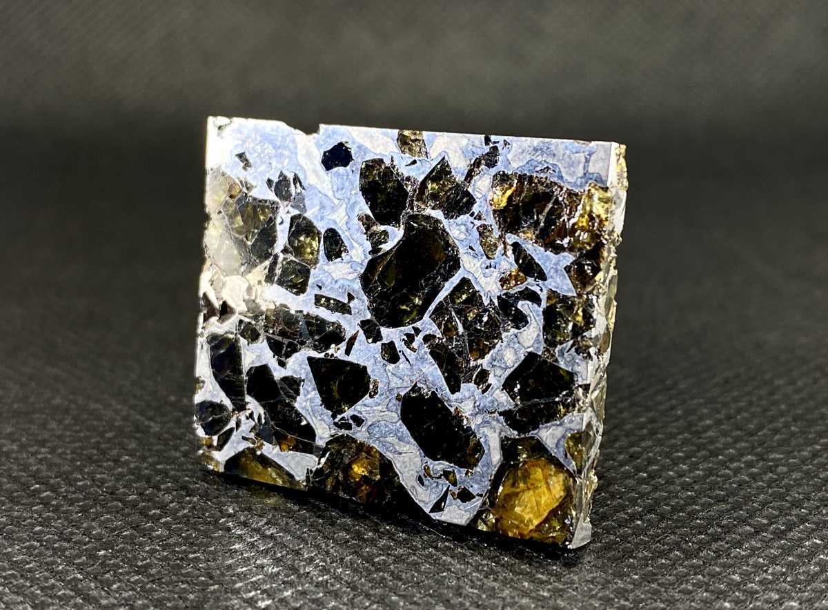 宝石品質 ブラヒン隕石 21g パラサイト隕石 美麗な標本 アンティーク