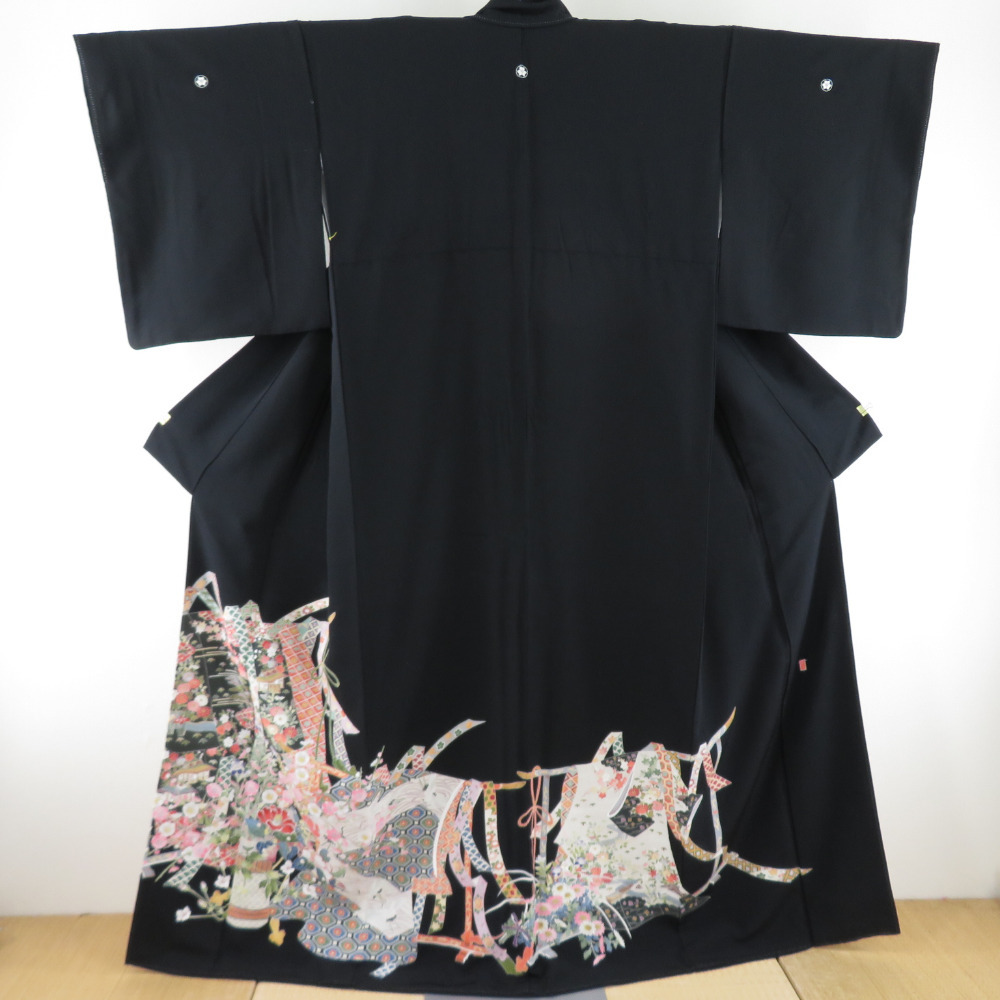  kurotomesode genuine ..... kakimoto city ... sleeve author thing .. go in silk . wide collar ratio wing attaching . equipment formal brand new length 165cm