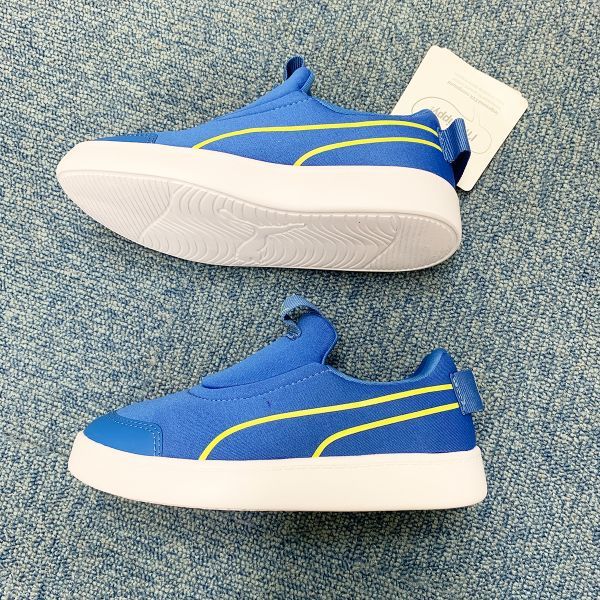 年末セールさらに半額 新品未使用 PUMA キッズスリッポン 12.5cm COURT FLEX V2 SLIP ON プーマ スニーカー シューズ キッズ 男の子 女の子_画像2