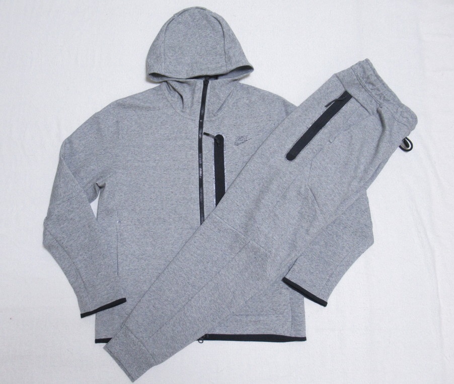 おトク】 ZIP FLEECE TECH NIKE パーカー DR9163-010 DR9151-032 灰色