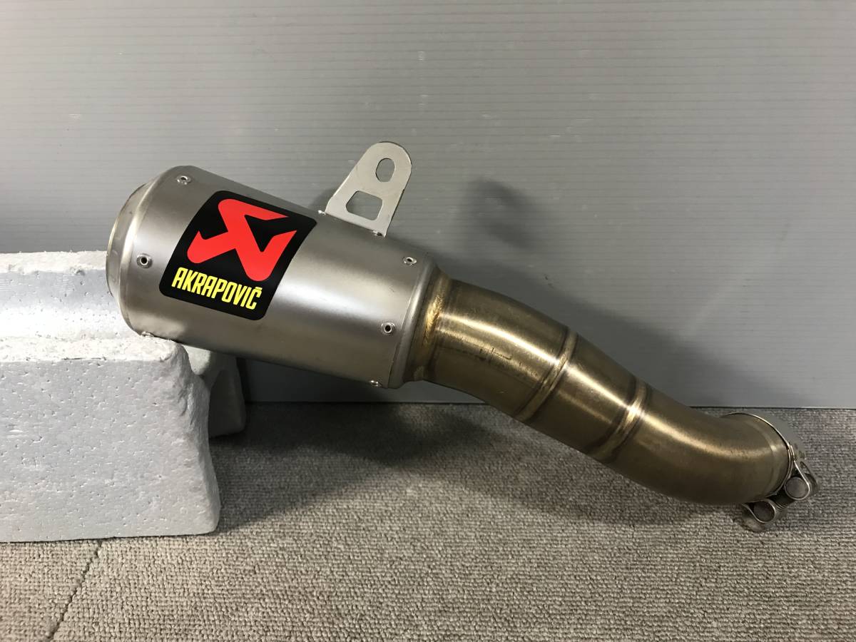管理番号01835 AKRAPOVIC アクラポビッチ スリップオン マフラー YZF