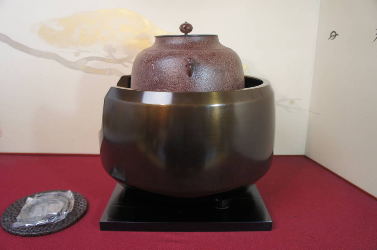 ☆美品 未使用唐銅面取風炉 在銘芦屋写真形釜 炭型 電熱器他フルセット