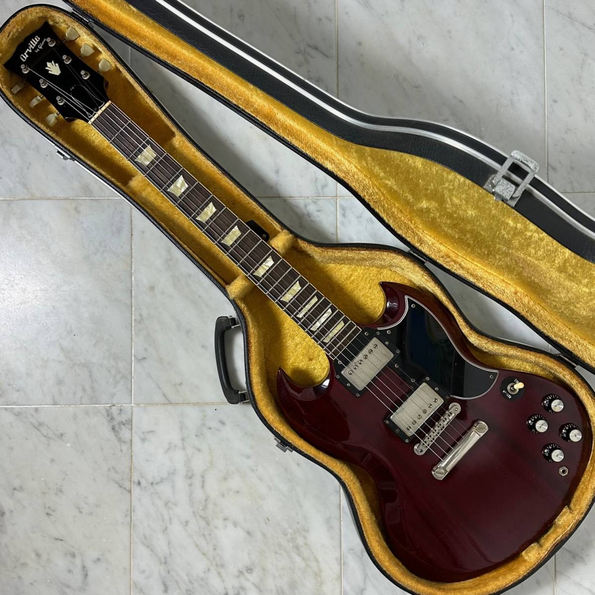 エクルベージュ Gibson SG Standard 2016年製 汎用ハードケース付