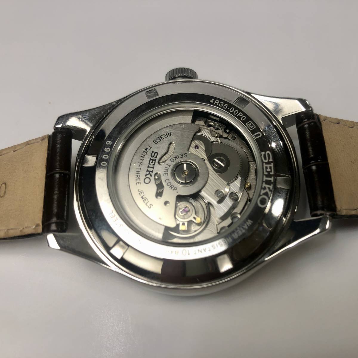 【SEIKO／セイコー】自動巻き　4R35B　23石　ギョーシェ掘り　腕時計 CLASSIC AUTOMATIC クラシック オートマチック  4R35-00P0 メンズ