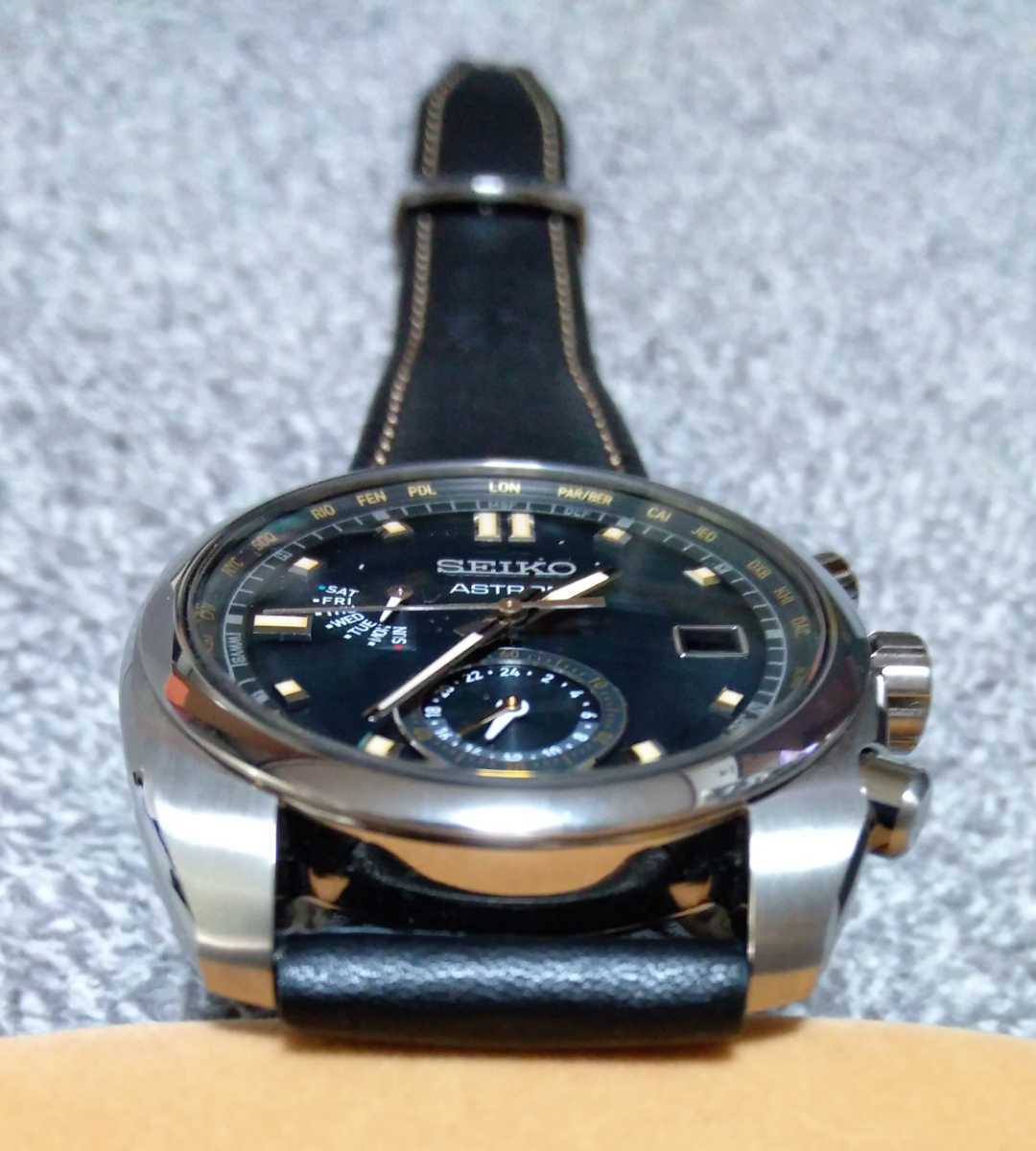 セイコーアストロンSBXY007 使用わずかの極美品 電波ソーラー ○7円