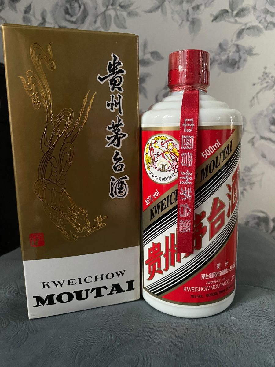 貴州茅台酒 マオタイ酒 天女ラベル 2007年 白酒 陶器 約940g｜PayPayフリマ