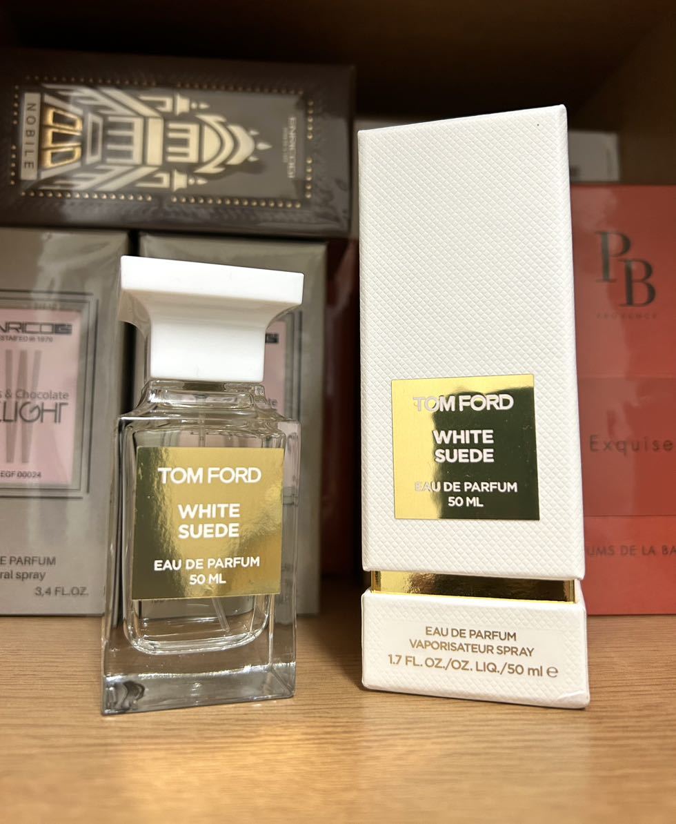 《送料無料》トムフォード ホワイト スエード オードパルファム 50ml ※未使用・お箱傷み有り※ #WHITE SUEDE EDP #マテ #サフラン #ローズ_画像1