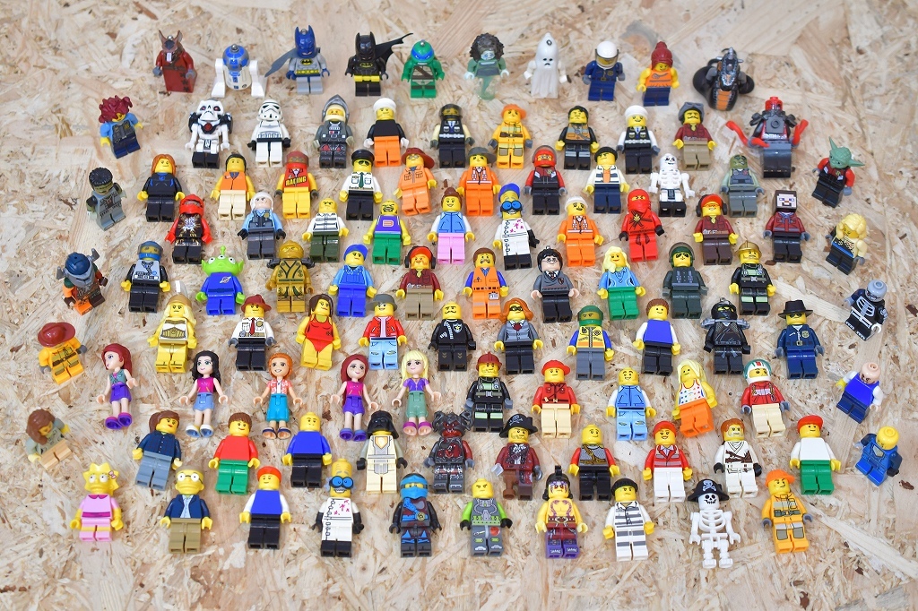 LEGO レゴ ミニフィグ シンプソンズ　バットマン　タートルズ　ハリーポッター　スターウォーズ　骸骨　など　人形　まとめて　100体_画像1