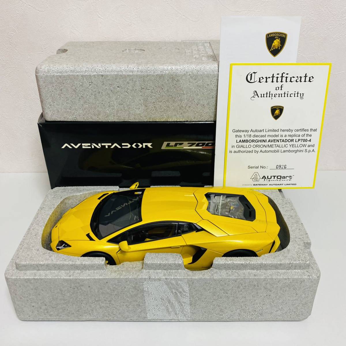 【美品】AUTOart Signature オートアート 1/18スケール Lamborghini Aventador LP700-4 ランボルギーニ アヴェンタドール イエローの画像2